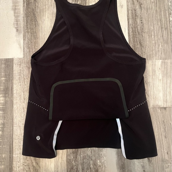 Black Sleeveless Women's Top - Picture 4 of 6